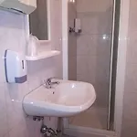 Perla Ξενοδοχείο *